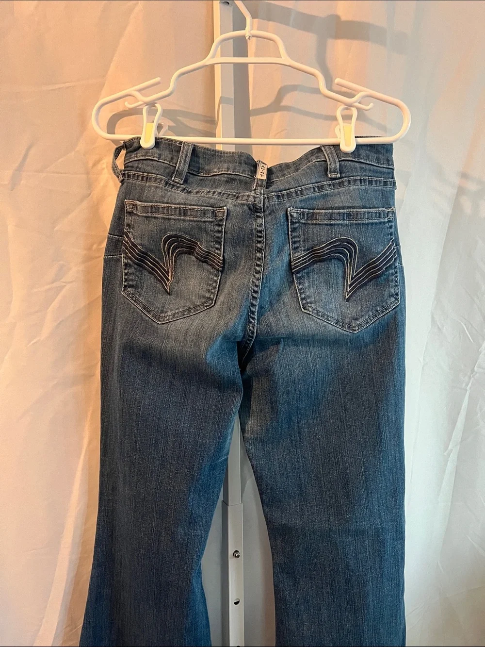 Ariat Dark Blue High Ruse Flare Jeans with Raw Hem 12” Flare Button Fly - Picture 3 of 16
